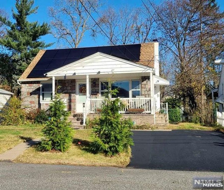 15 Brook Street, Mahwah, NJ 07430