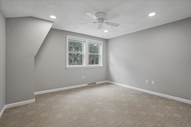 20 French Court, Merrimack, NH 03054