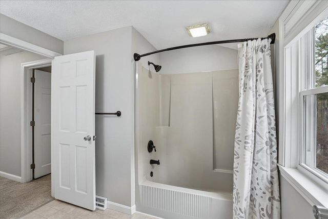 20 French Court, Merrimack, NH 03054