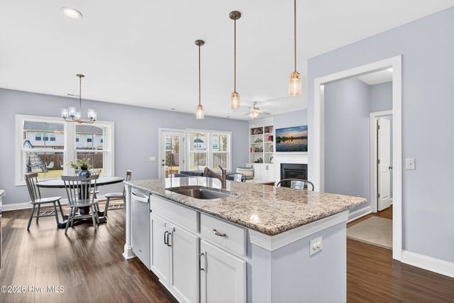 75 W Weatherbee Way, Hampstead, NC 28443