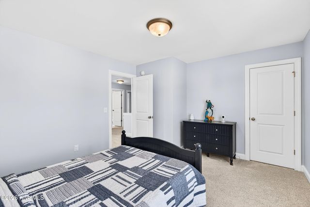 75 W Weatherbee Way, Hampstead, NC 28443