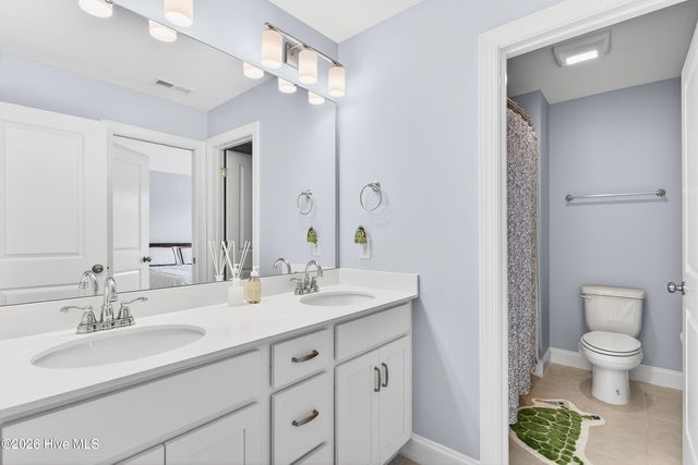 75 W Weatherbee Way, Hampstead, NC 28443