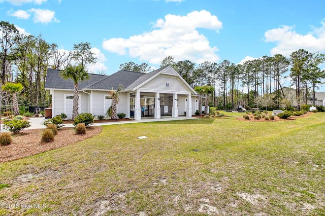 75 W Weatherbee Way, Hampstead, NC 28443