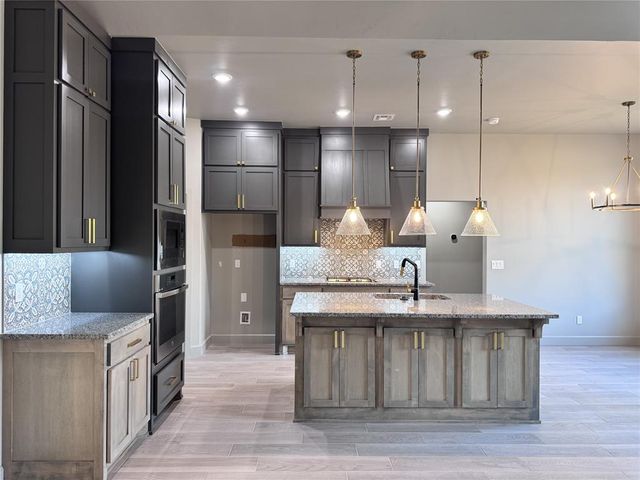 16020 Navarra Way, Oklahoma City, OK 73170