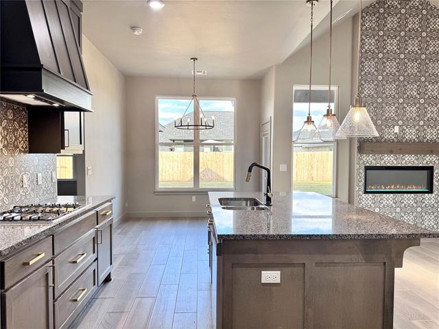 16020 Navarra Way, Oklahoma City, OK 73170