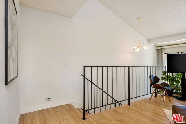 19547 Rinaldi Street 30, Porter Ranch (los Angeles), CA 91326