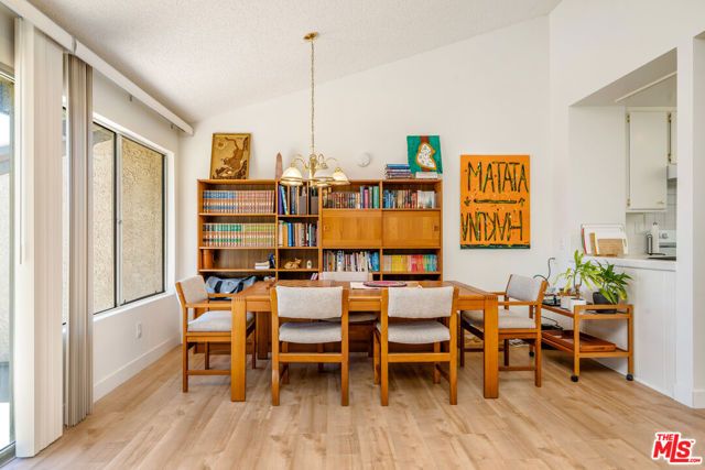 19547 Rinaldi Street 30, Porter Ranch (los Angeles), CA 91326