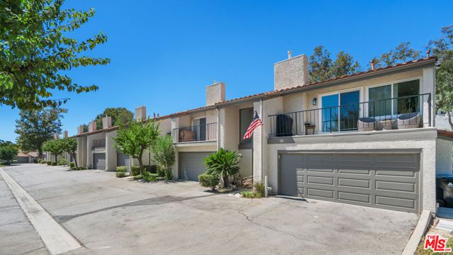 19547 Rinaldi Street 30, Porter Ranch (los Angeles), CA 91326