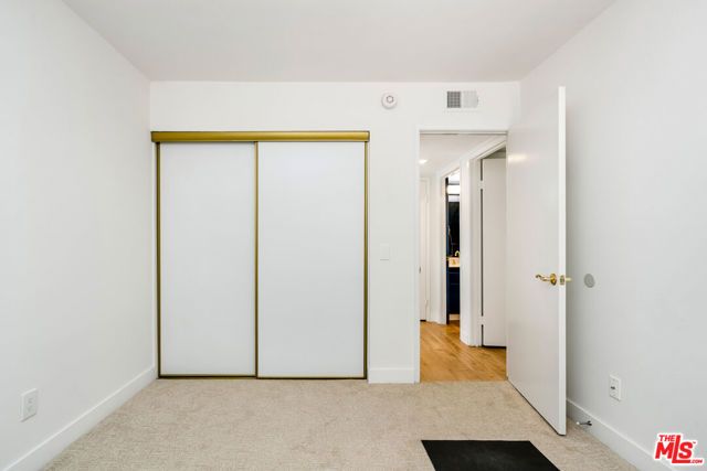 19547 Rinaldi Street 30, Porter Ranch (los Angeles), CA 91326