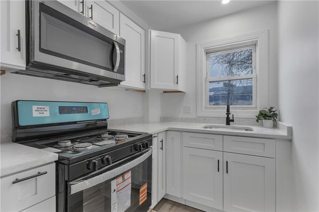 115 Campbell Avenue, East Providence, RI 02916