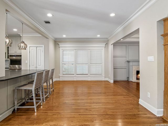 310 Castano Avenue, San Antonio, TX 78209