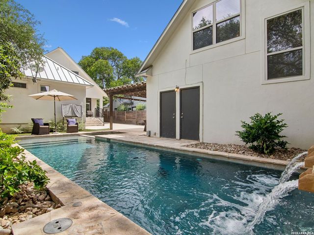 310 Castano Avenue, San Antonio, TX 78209