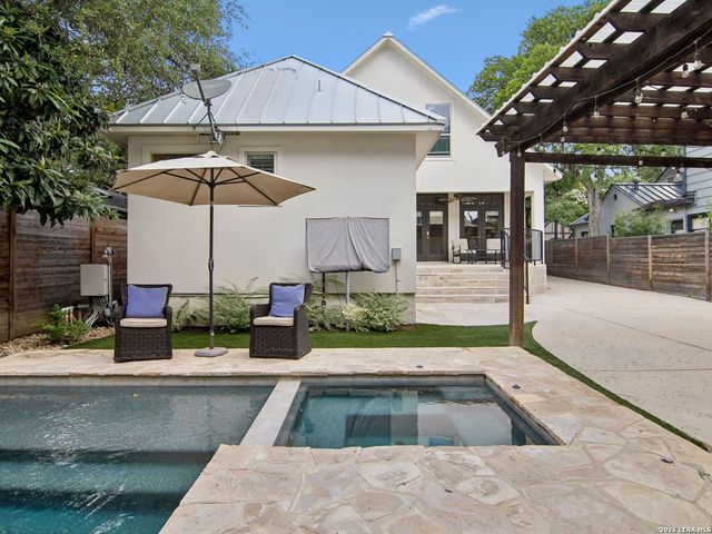 310 Castano Avenue, San Antonio, TX 78209
