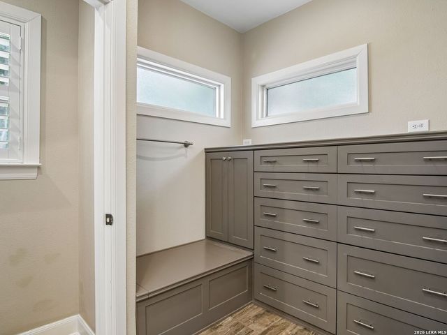 310 Castano Avenue, San Antonio, TX 78209