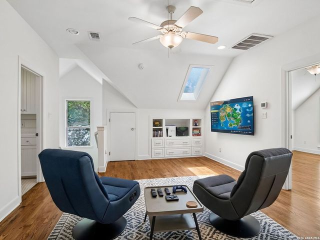 310 Castano Avenue, San Antonio, TX 78209