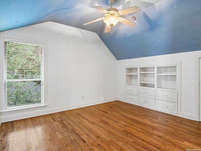 310 Castano Avenue, San Antonio, TX 78209