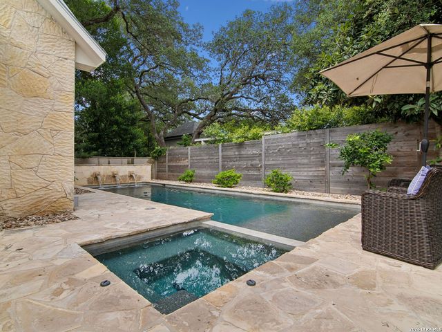 310 Castano Avenue, San Antonio, TX 78209