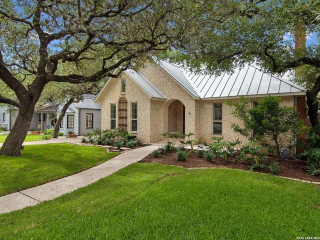 310 Castano Avenue, San Antonio, TX 78209