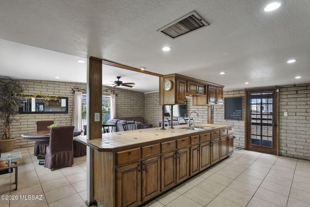 693 N Sierra Avenue, Nogales, AZ 85621