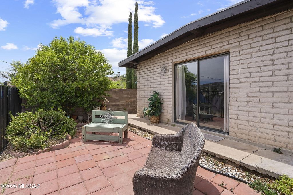 693 N Sierra Avenue, Nogales, AZ 85621