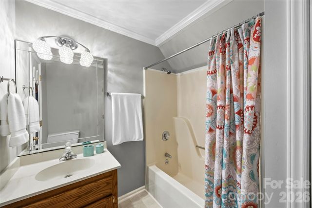 111 Bridgeport Lane, Gastonia, NC 28056