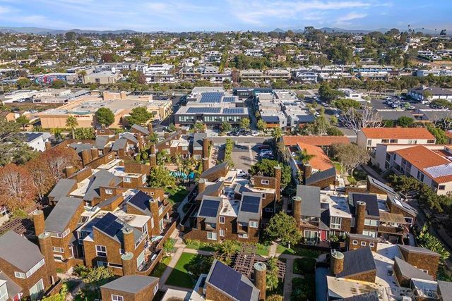 325 S Sierra Ave 25, Solana Beach, CA 92075