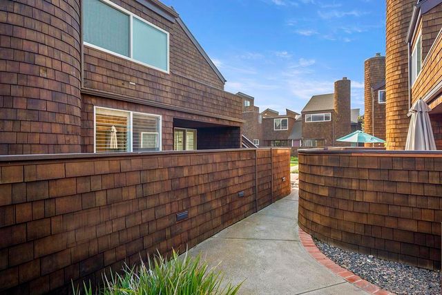 325 S Sierra Ave 25, Solana Beach, CA 92075