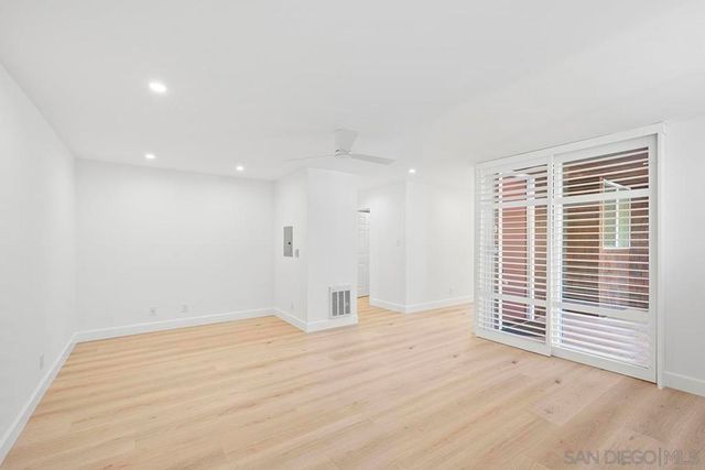 325 S Sierra Ave 25, Solana Beach, CA 92075