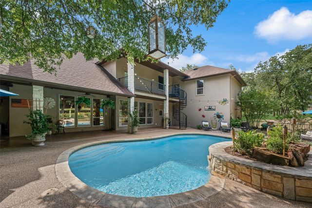 115 River Run Drive, Azle, TX 76020