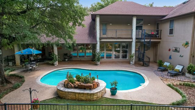 115 River Run Drive, Azle, TX 76020