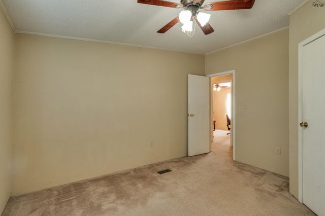3877 S FM 368, Iowa Park, TX 76367
