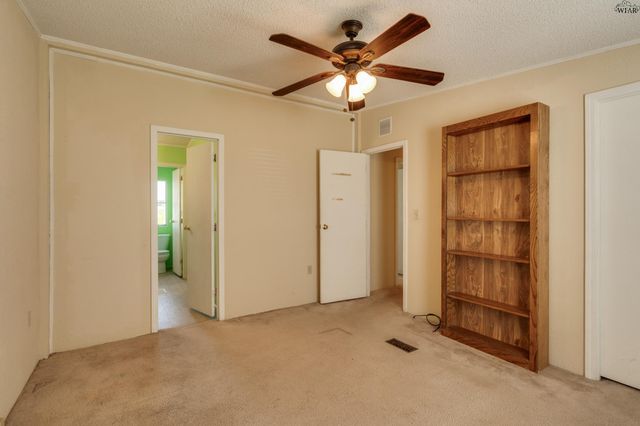 3877 S FM 368, Iowa Park, TX 76367