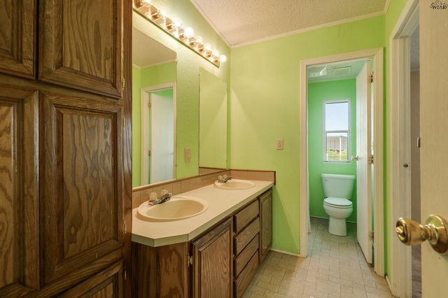 3877 S FM 368, Iowa Park, TX 76367