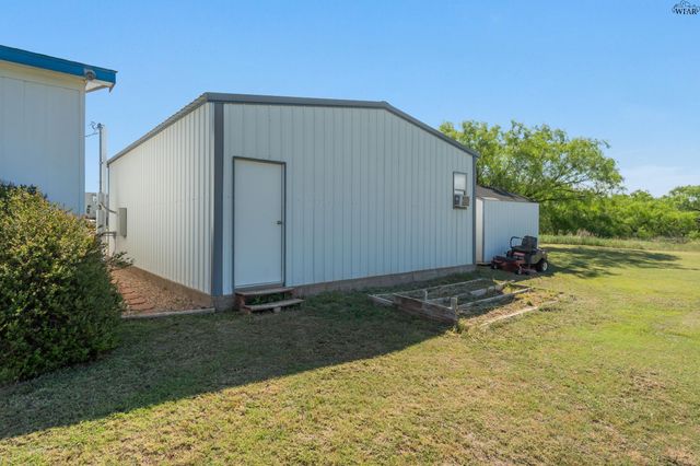 3877 S FM 368, Iowa Park, TX 76367