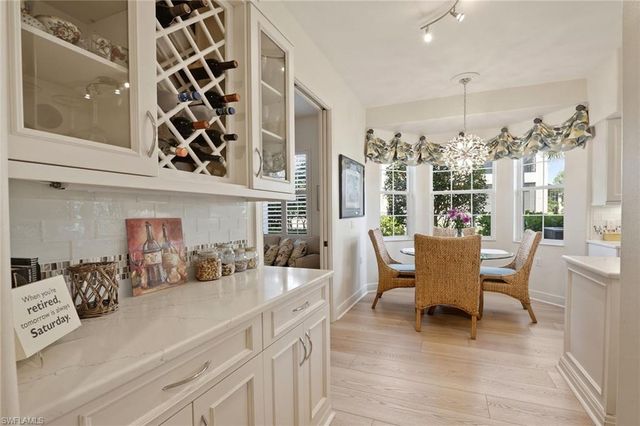 729 Regency Reserve CIR 5501, Naples, FL 34119