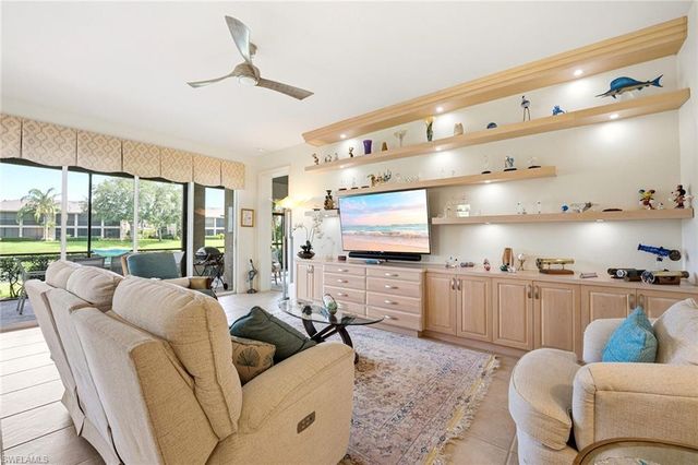 729 Regency Reserve CIR 5501, Naples, FL 34119
