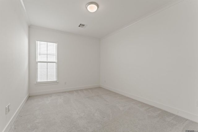 8932 Southlawn Dr, Baton Rouge, LA 70810