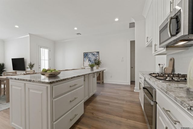 8932 Southlawn Dr, Baton Rouge, LA 70810