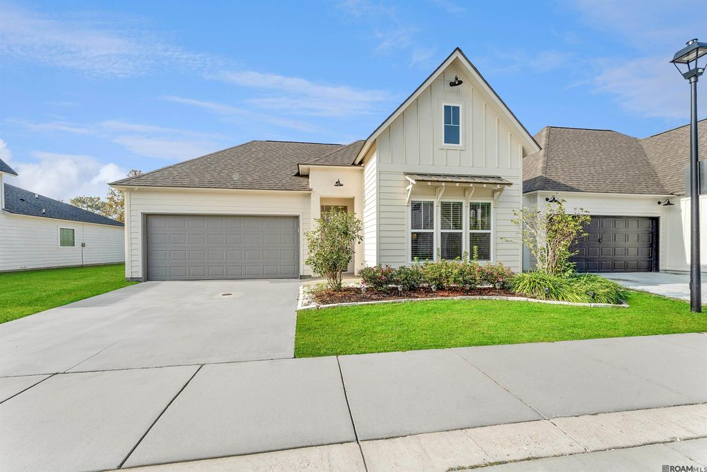8932 Southlawn Dr, Baton Rouge, LA 70810