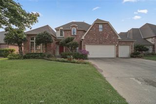 10238 S Hudson Place, Tulsa, OK 74137