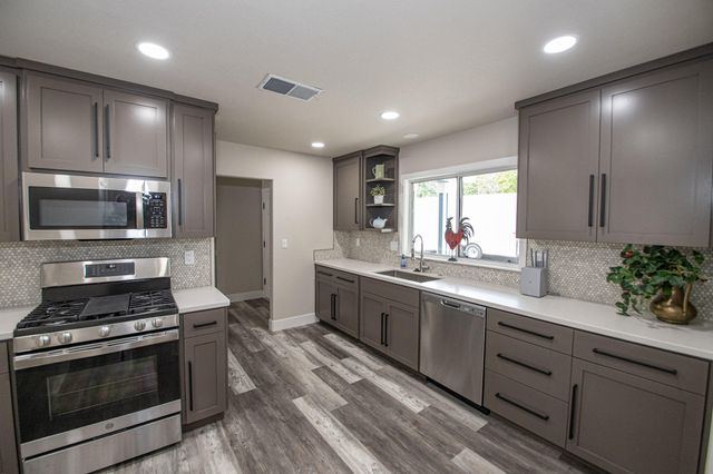 75 Sherman Drive, Red Bluff, CA 96080