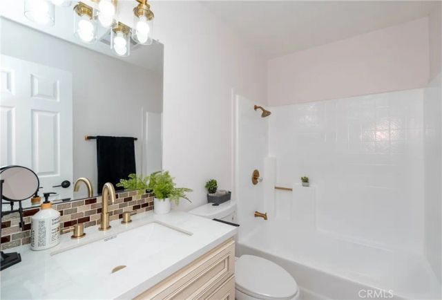 16066 Rancho Verde Circle, Riverside, CA 92506