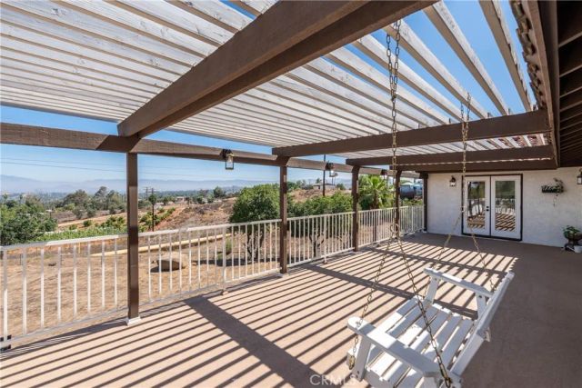 16066 Rancho Verde Circle, Riverside, CA 92506