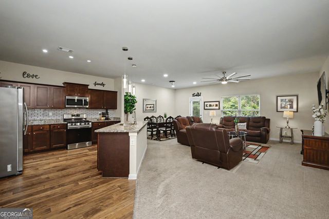 6526 Saint Mark Way, Fairburn, GA 30213