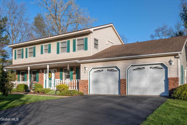 4 Ridge Lane, Clifton Park, NY 12019