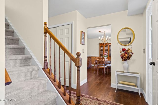 4 Ridge Lane, Clifton Park, NY 12019