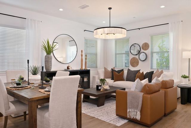 2327 5th Ave, Sacramento, CA 95818