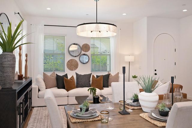 2327 5th Ave, Sacramento, CA 95818