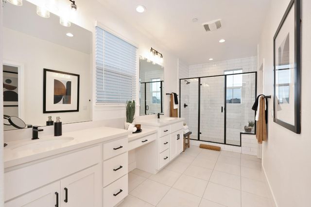 2327 5th Ave, Sacramento, CA 95818