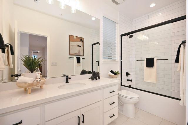 2327 5th Ave, Sacramento, CA 95818